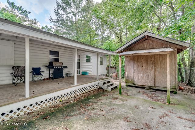 700 E Dewey Camp Drive, Florence, MS 39073