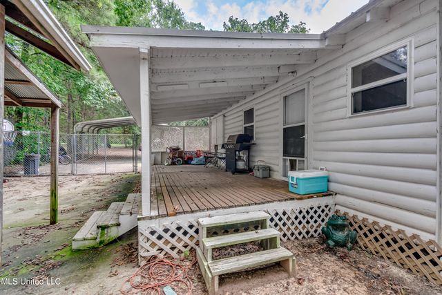 700 E Dewey Camp Drive, Florence, MS 39073