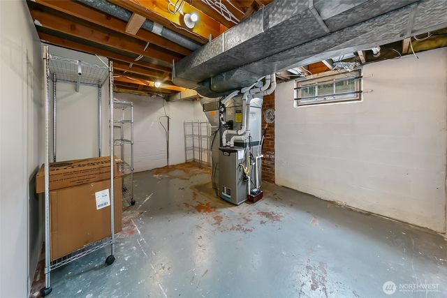 7515 17th Avenue NW, Seattle, WA 98117