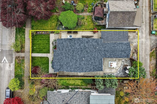 7515 17th Avenue NW, Seattle, WA 98117