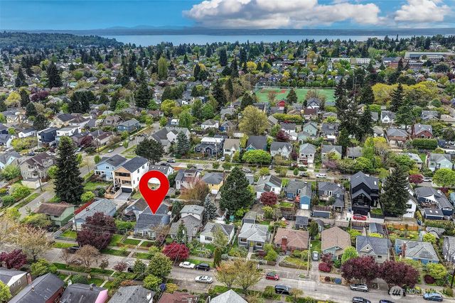 7515 17th Avenue NW, Seattle, WA 98117