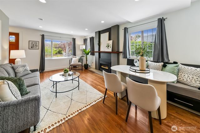 7515 17th Avenue NW, Seattle, WA 98117