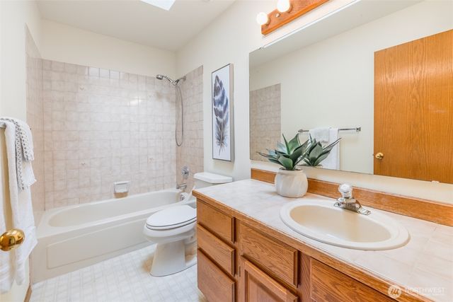 12327 44 Drive SE, Everett, WA 98028