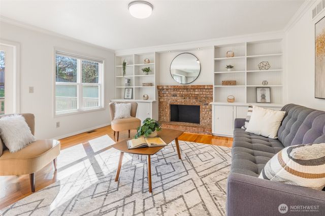 12327 44 Drive SE, Everett, WA 98028