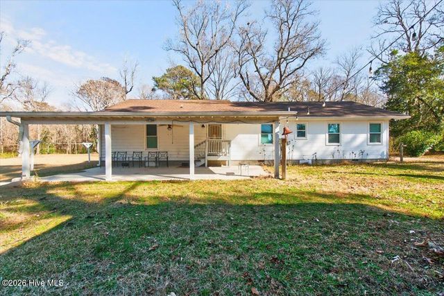 765 George II Highway SE, Winnabow, NC 28479