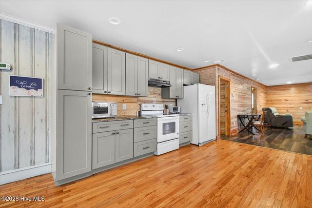 765 George II Highway SE, Winnabow, NC 28479