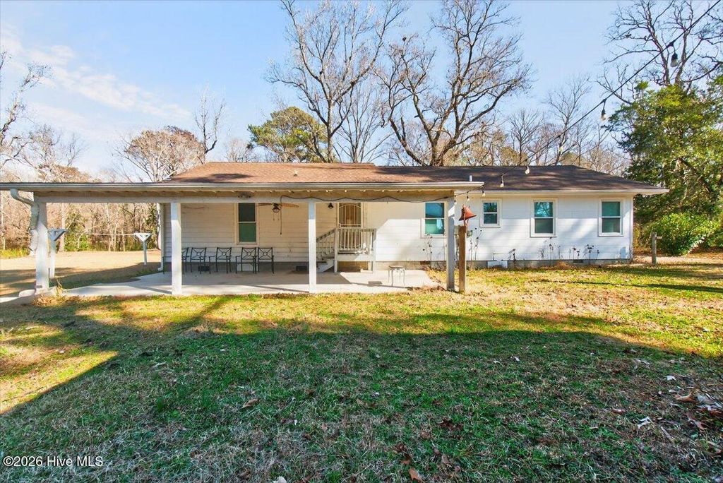 Image 16 of property listing at 765 George II Highway SE, Winnabow, NC 28479