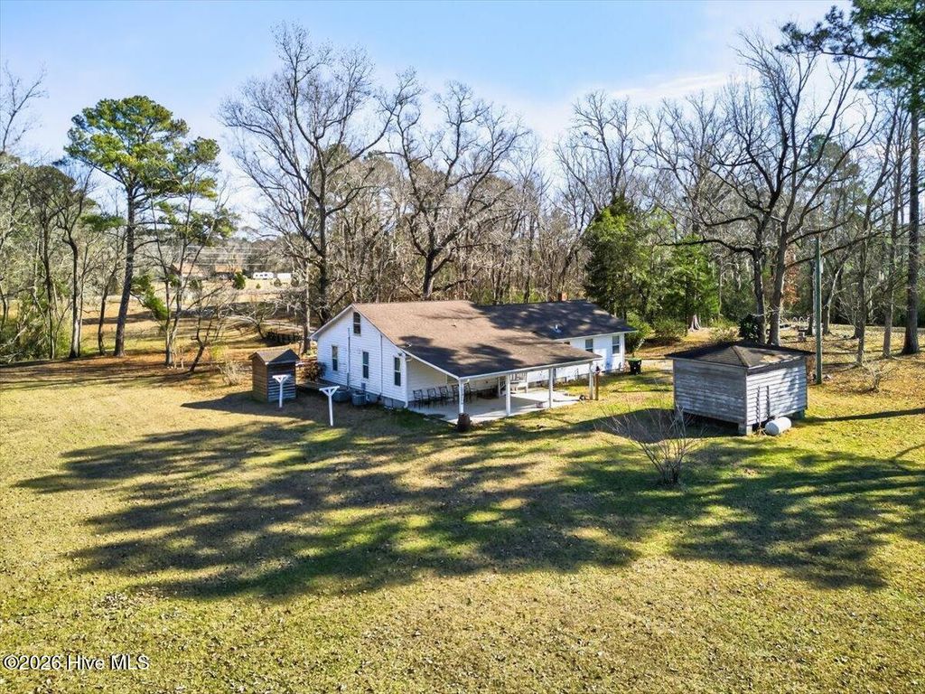 Image 17 of property listing at 765 George II Highway SE, Winnabow, NC 28479