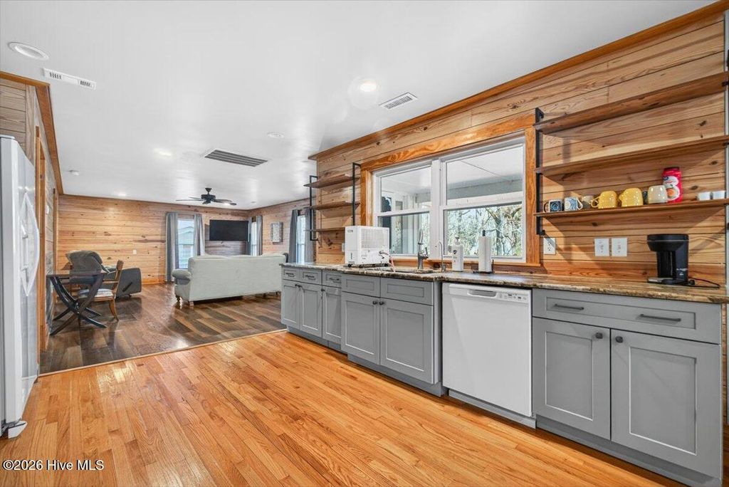 Image 31 of property listing at 765 George II Highway SE, Winnabow, NC 28479