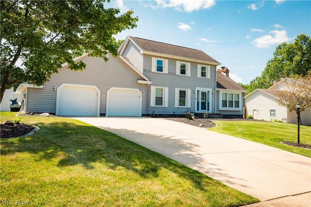 51 Sawmill Run Drive, Canfield, OH 44406