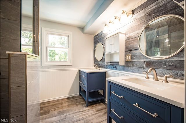 51 Sawmill Run Drive, Canfield, OH 44406