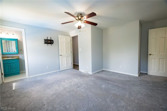 51 Sawmill Run Drive, Canfield, OH 44406