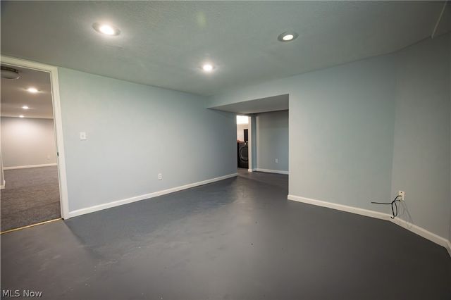 51 Sawmill Run Drive, Canfield, OH 44406