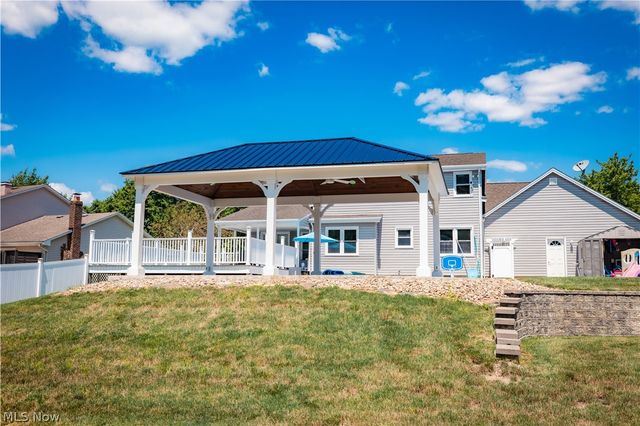51 Sawmill Run Drive, Canfield, OH 44406