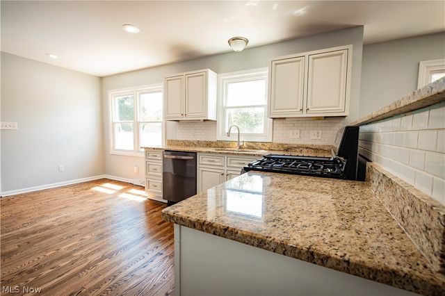 51 Sawmill Run Drive, Canfield, OH 44406