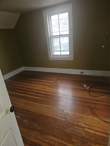 45 Arnold Avenue, West Babylon, NY 11704