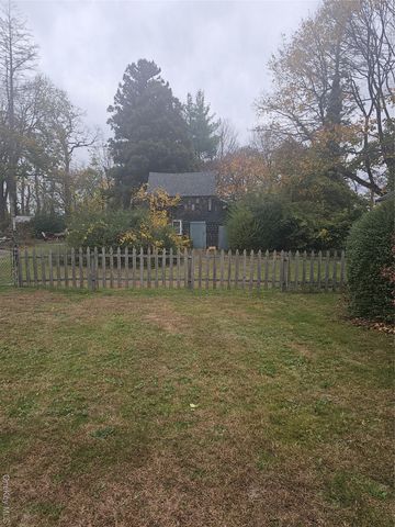 45 Arnold Avenue, West Babylon, NY 11704