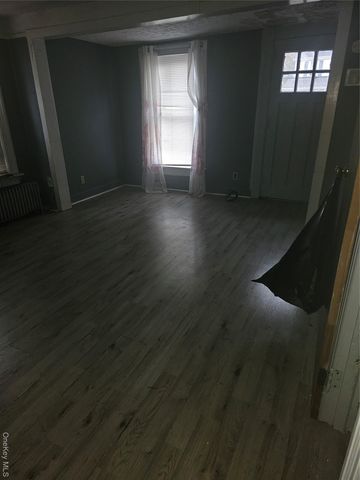 45 Arnold Avenue, West Babylon, NY 11704