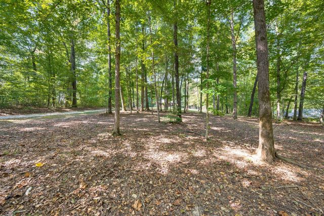 1168 Johnny Hall Rd, Burns, TN 37029