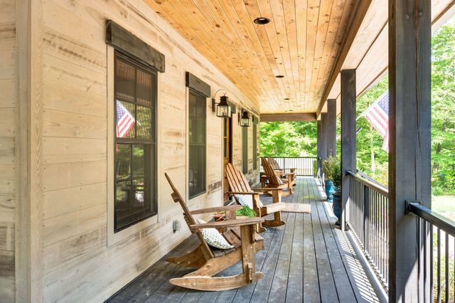 1168 Johnny Hall Rd, Burns, TN 37029