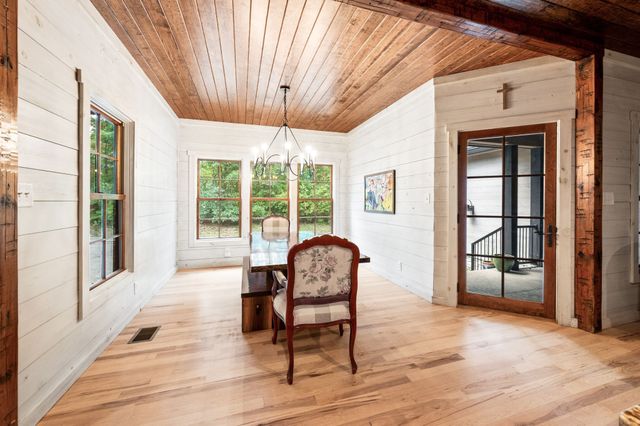 1168 Johnny Hall Rd, Burns, TN 37029