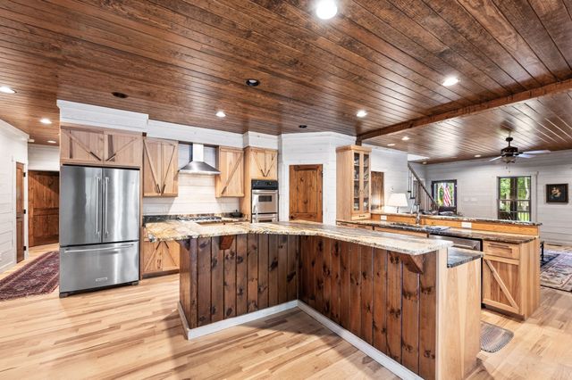 1168 Johnny Hall Rd, Burns, TN 37029