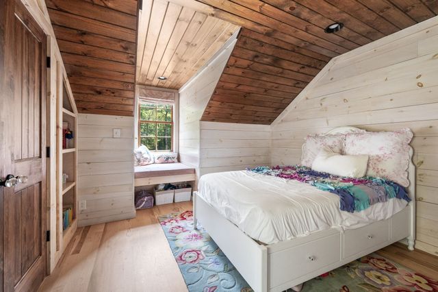 1168 Johnny Hall Rd, Burns, TN 37029