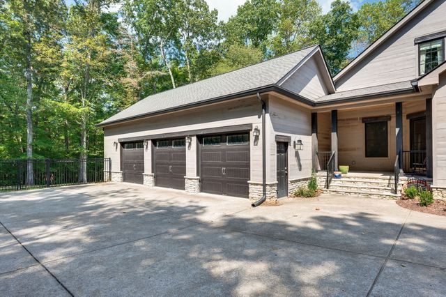 1168 Johnny Hall Rd, Burns, TN 37029