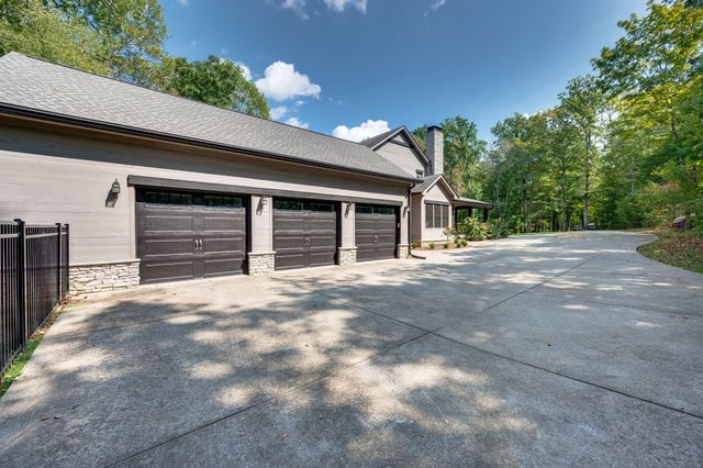 1168 Johnny Hall Rd, Burns, TN 37029