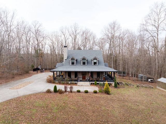 1168 Johnny Hall Rd, Burns, TN 37029