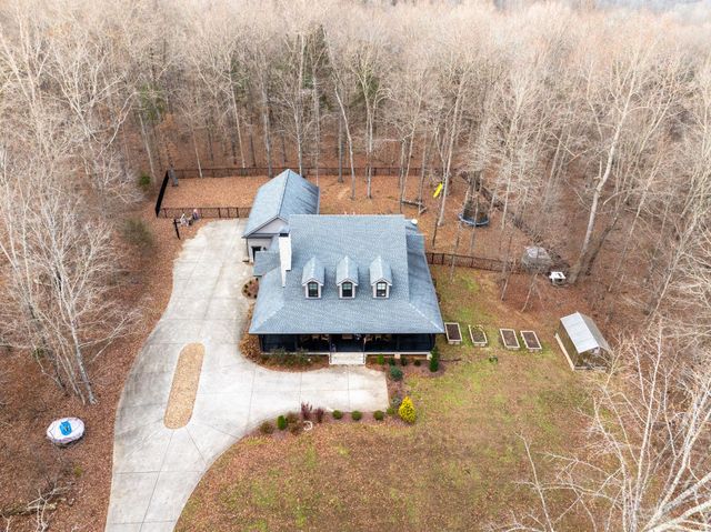 1168 Johnny Hall Rd, Burns, TN 37029