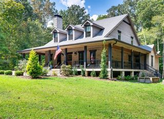 1168 Johnny Hall Rd, Burns, TN 37029