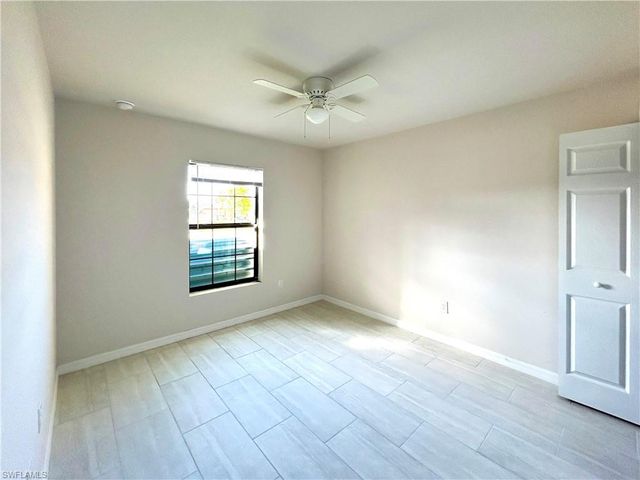 605 SE 14th ST, Cape Coral, FL 33990