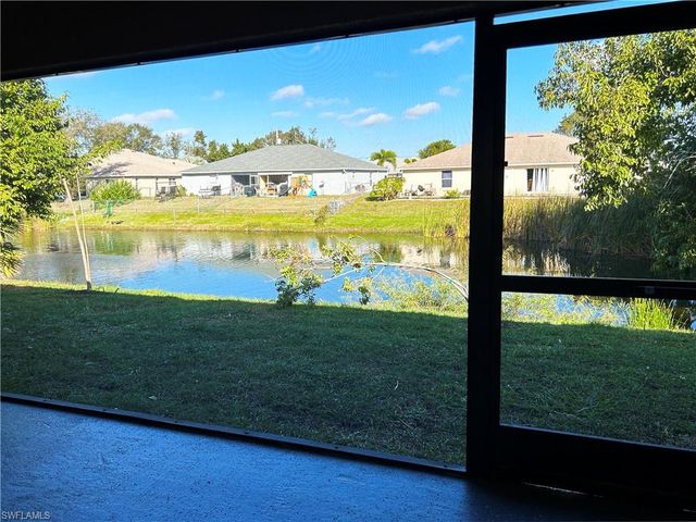 605 SE 14th ST, Cape Coral, FL 33990