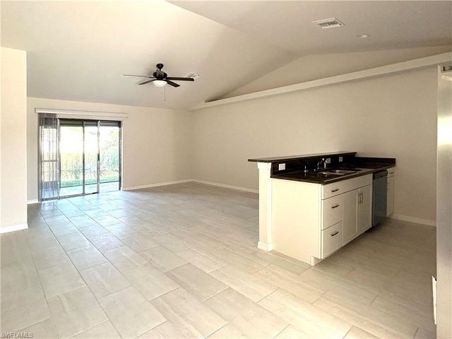 605 SE 14th ST, Cape Coral, FL 33990