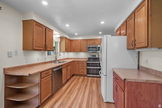 4683 S LEMONWOOD CIR, West Valley City, UT 84120