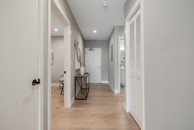 520 520 El Camino Real 309, San Carlos, CA 94070