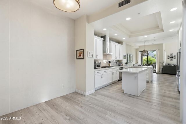 20802 N GRAYHAWK Drive 1107, Scottsdale, AZ 85255