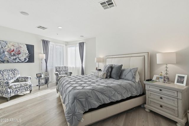 20802 N GRAYHAWK Drive 1107, Scottsdale, AZ 85255