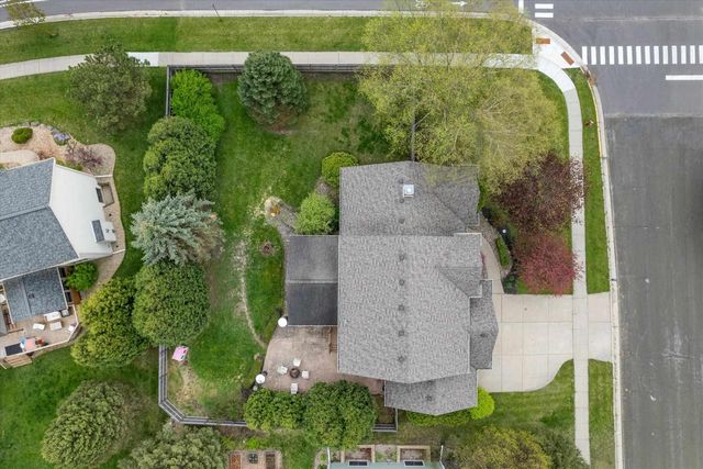 911 Eddington Drive, Sun Prairie, WI 53590