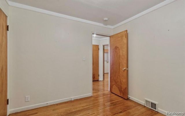 23223 Panama Avenue, Warren, MI 48091