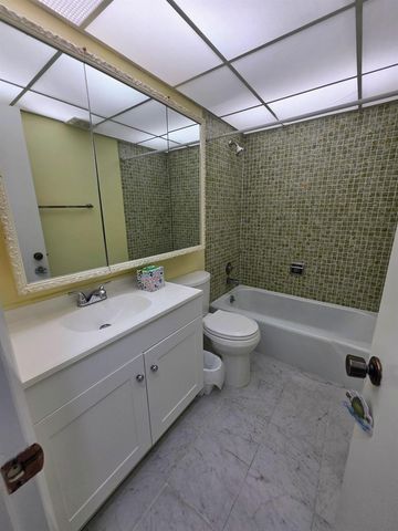 5403 SE Miles Grant Road H108, Stuart, FL 34997