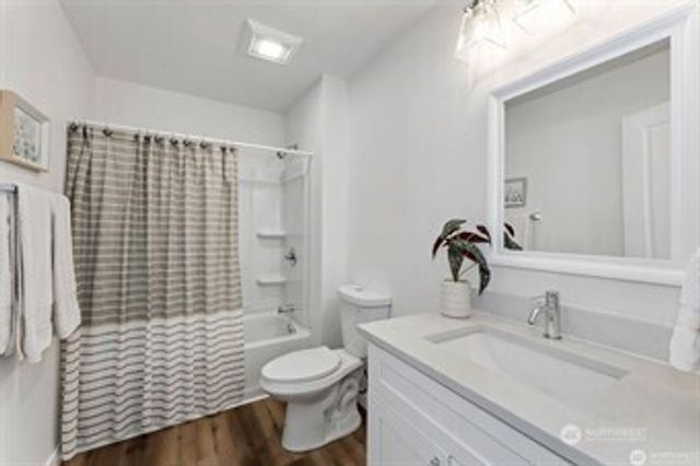 866 NW Karkainen Lane, Poulsbo, WA 98370