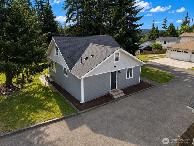 866 NW Karkainen Lane, Poulsbo, WA 98370