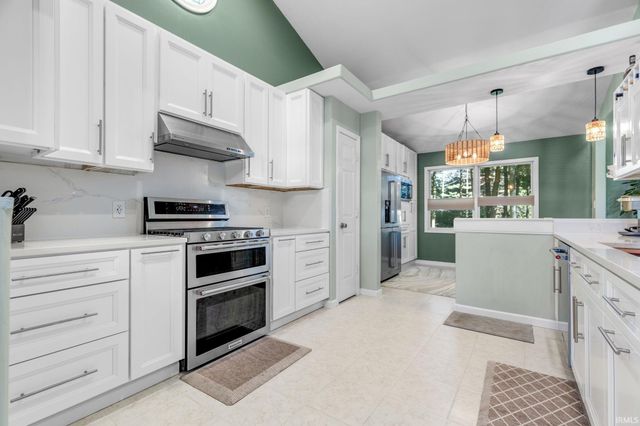 51022 Broken Wood Court, Granger, IN 46530