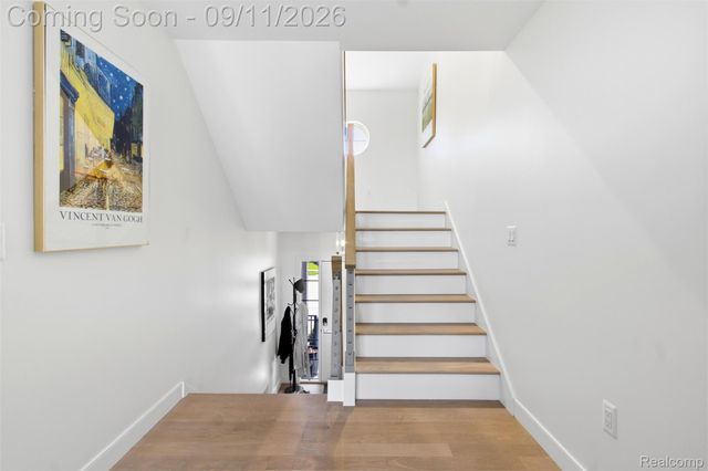963 Sandalwood Drive, Troy, MI 48085