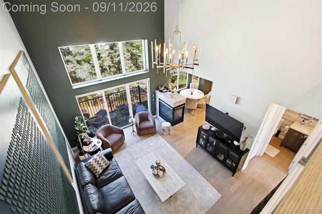 963 Sandalwood Drive, Troy, MI 48085