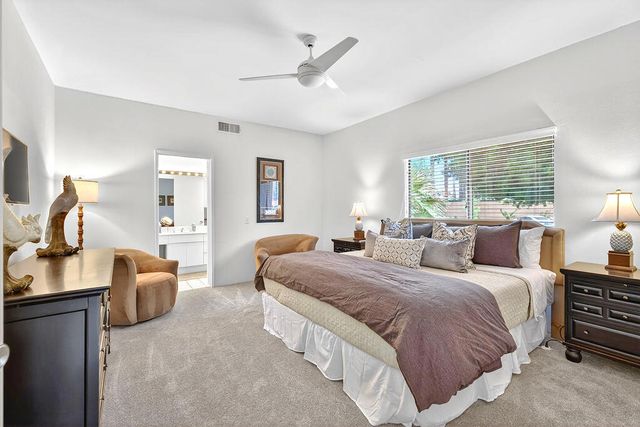 55105 Oakhill, La Quinta, CA 92253