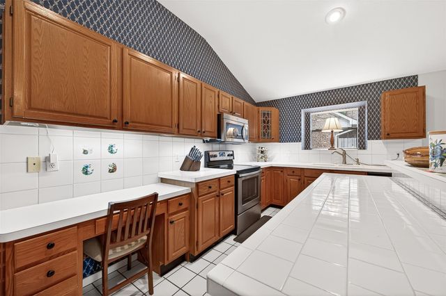 5719 White Mills Drive, Houston, TX 77041