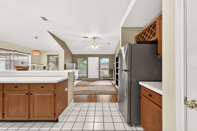 5719 White Mills Drive, Houston, TX 77041